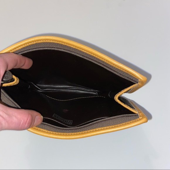 Vintage Fendi Wallet Clutch - Picture 10 of 14